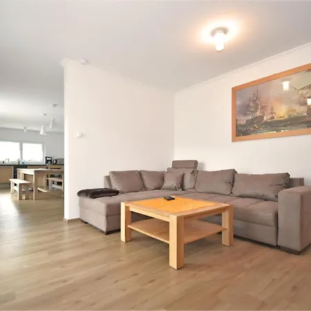 Holiday home With Garden Near Hammersee